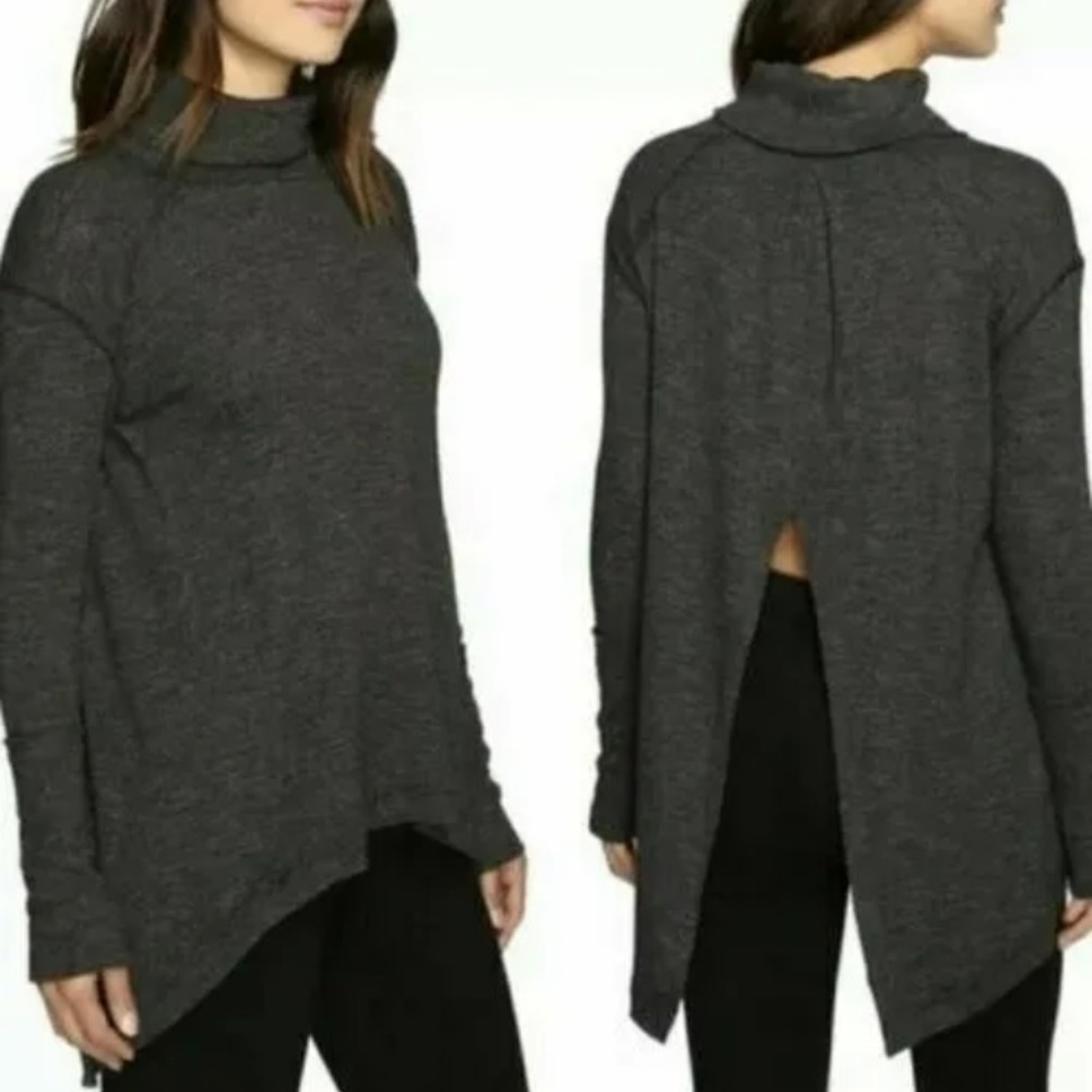 ❤️Free People We The Free Split Back Grey Turtleneck Sweater Back Slit Small P